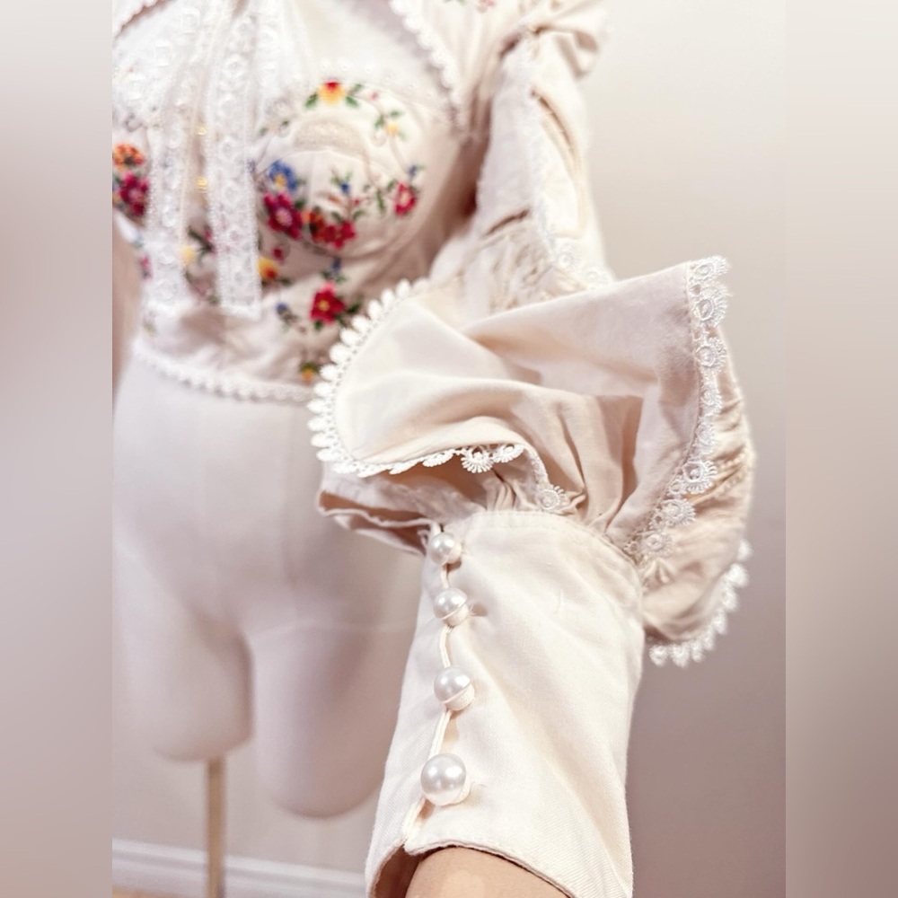 Embroidered Ivory Lace Tie-Neck Blouse - Picture 10 of 10